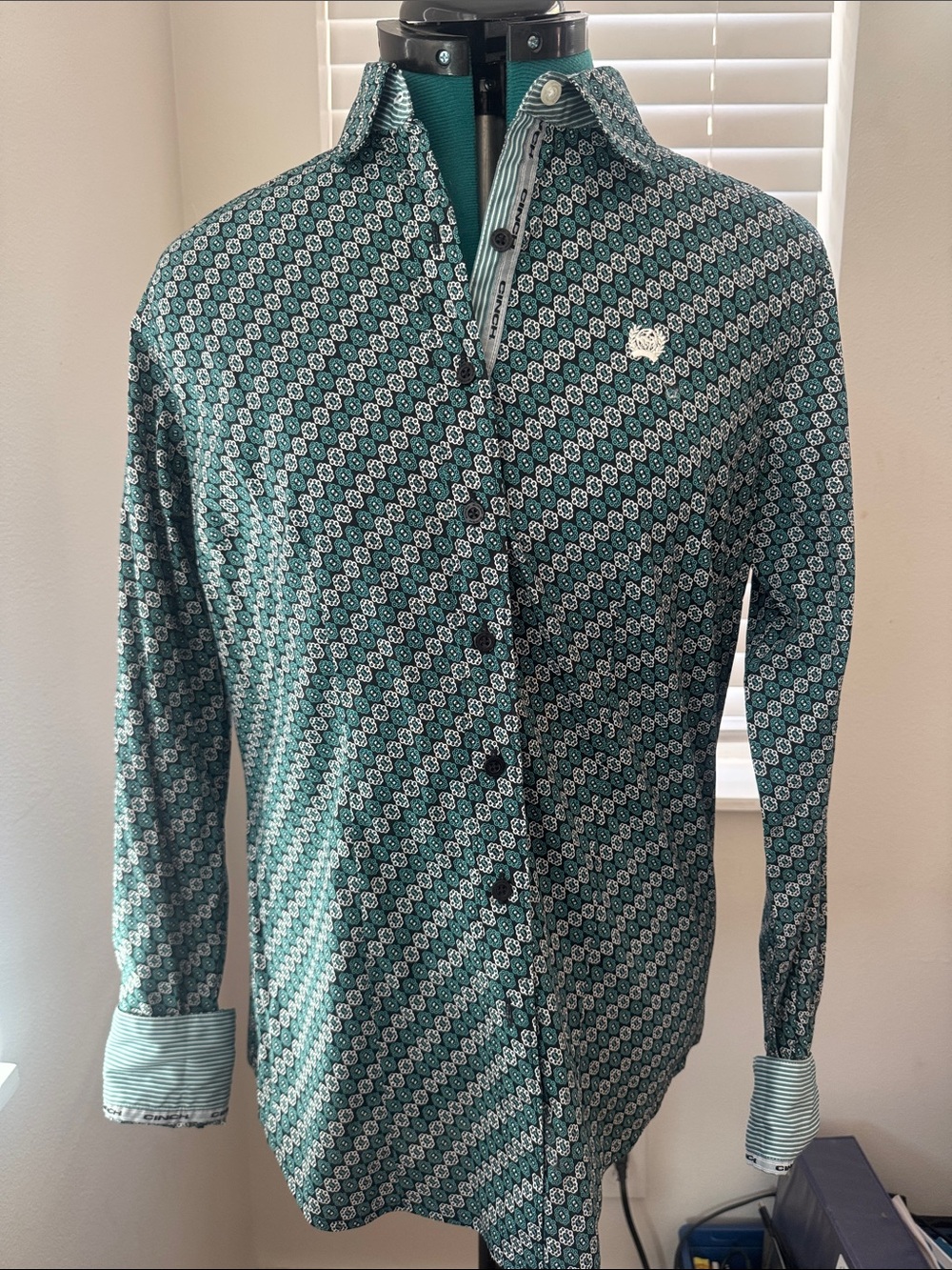 Cinch Teal Geometric-Print Long Sleeve Button-Down Shirt